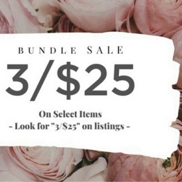 🌹 3 for $25 🛍️ Crochet Lace Romper DateNight Puffed Sleeves Outfit - Picture 5 of 5